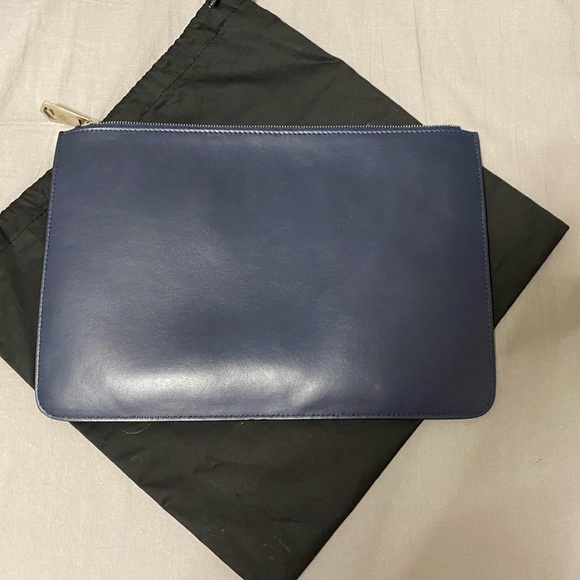GIVENCHY Plate Iconic Clutch Bag Blue Leather - Picture 2 of 12